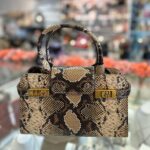 حقيبة ستيف مادن من جلد الثعبان الفاخر